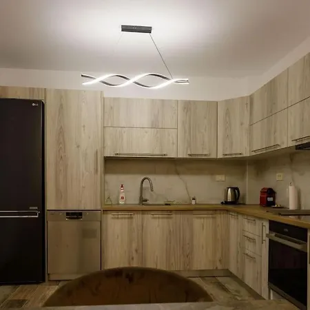 Apartment M&m@nikiti *